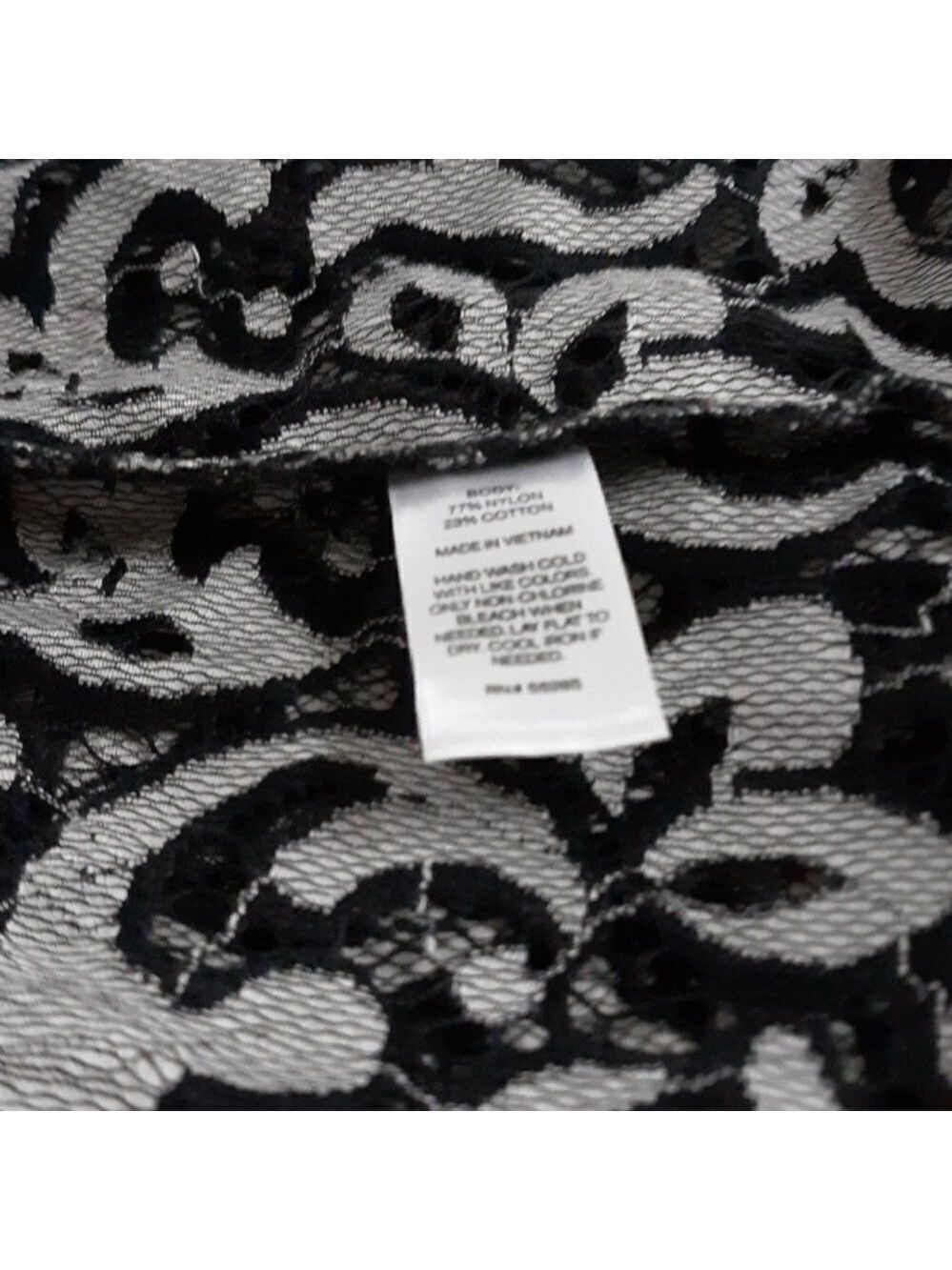 ExpressāSeeThuĀ Blouse - Picture 6 of 8
